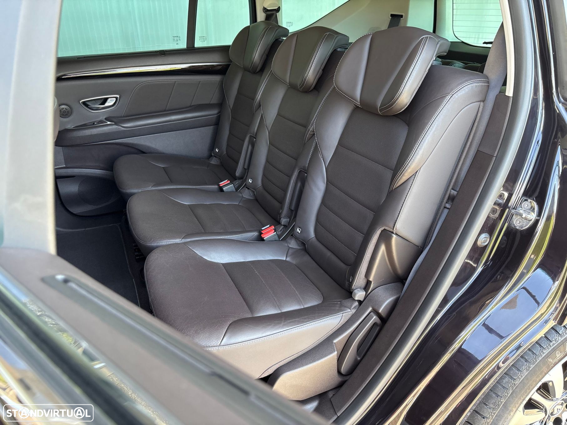 Renault Espace 1.6 dCi Initiale Paris EDC - 10