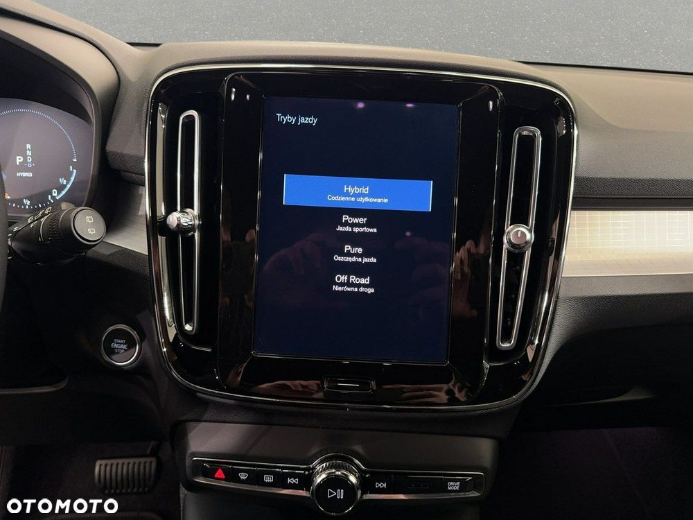 Volvo XC 40 - 26