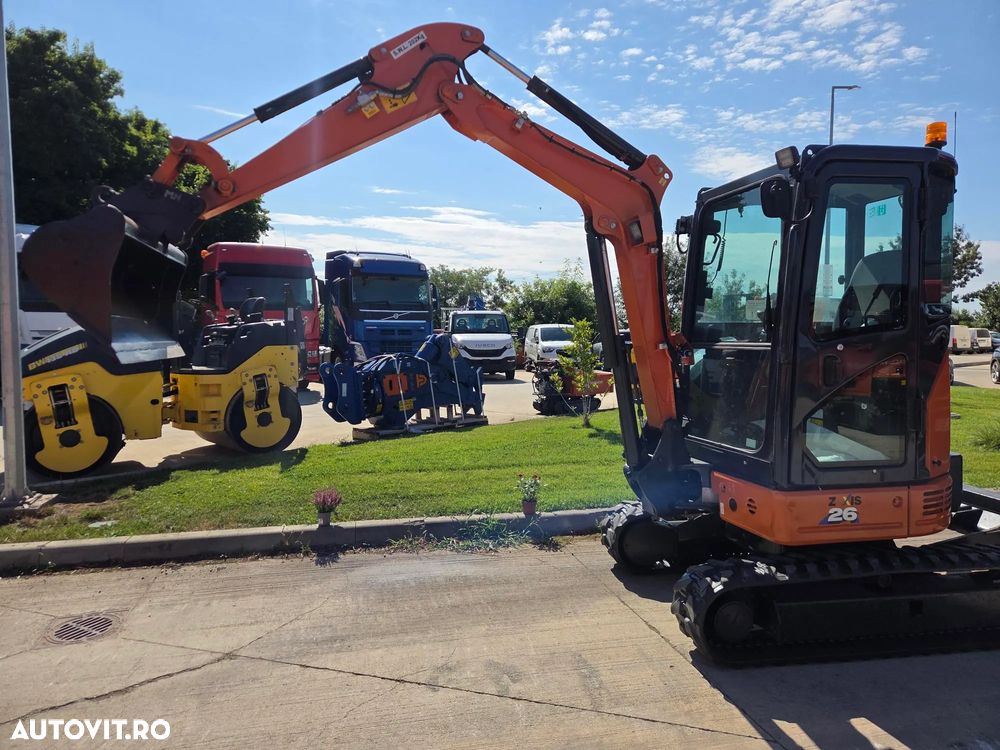Hitachi ZX26U-6, 2024, 939 ore, Masa operationala 2,74tone, CUPLA RAPIDA mecanica+cupa ingusta+cupa lata+cupa taluz neinclinabila, LAMA NIVELARE, inst picon pe brate, fara aer conditionat, latime 1,2m, ridica 1,6 tone, JAPONIA, leasing-PROMOTIE 31.900Eur+Tva - 27