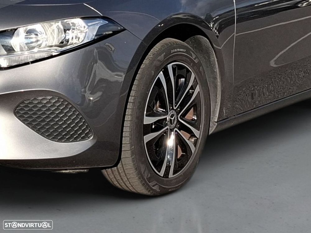 Mercedes-Benz A 250 e - 4