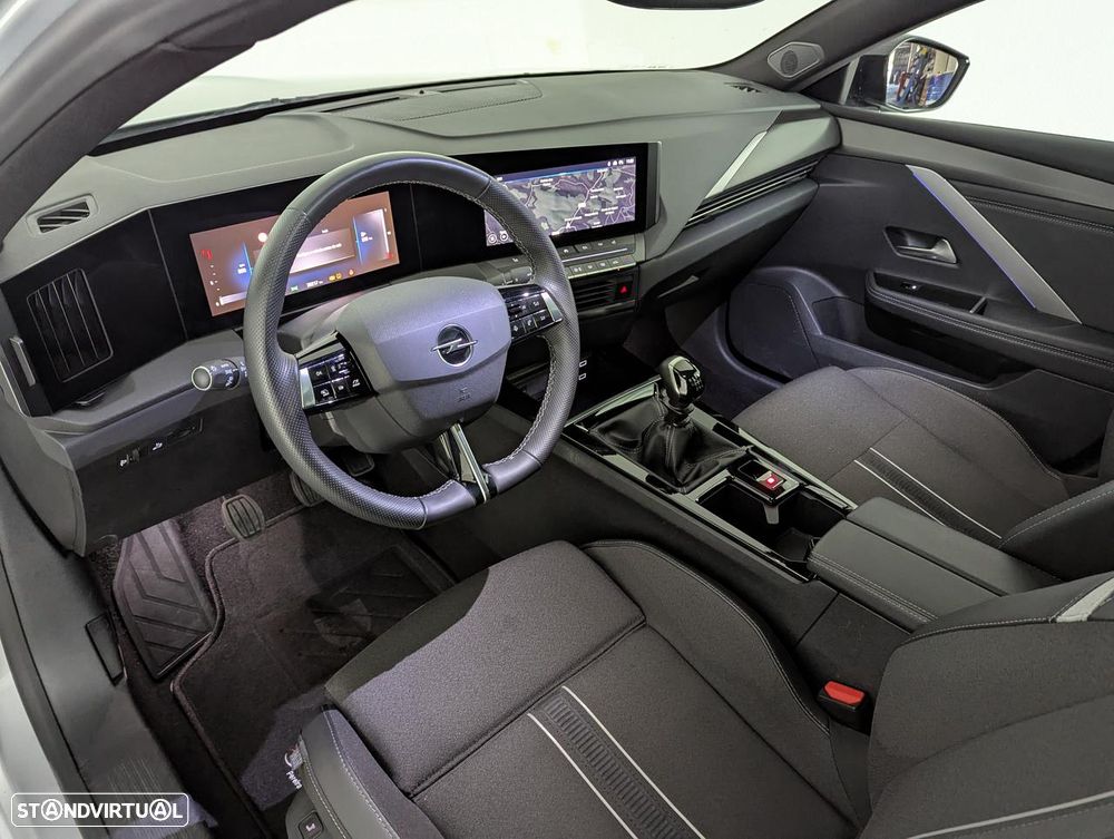 Opel Astra Sports Tourer 1.2 T GS Line - 24