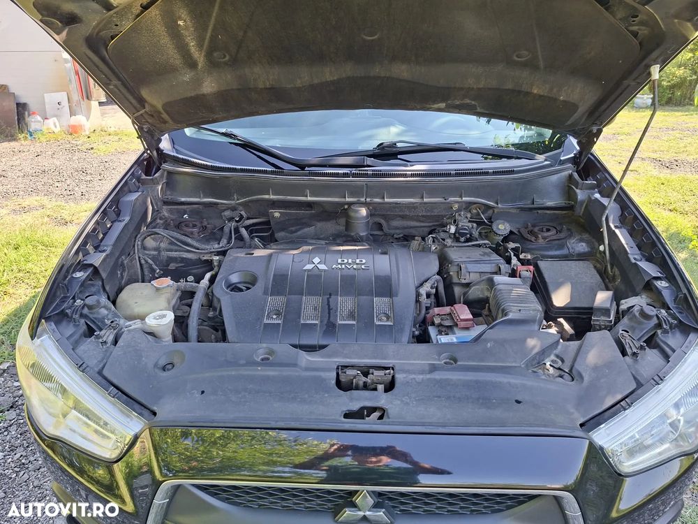 Mitsubishi ASX - 8