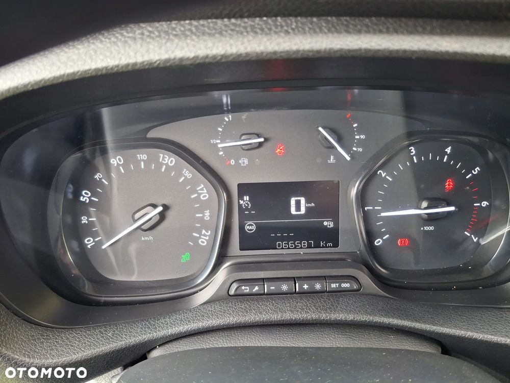 Opel VIVARO - 15