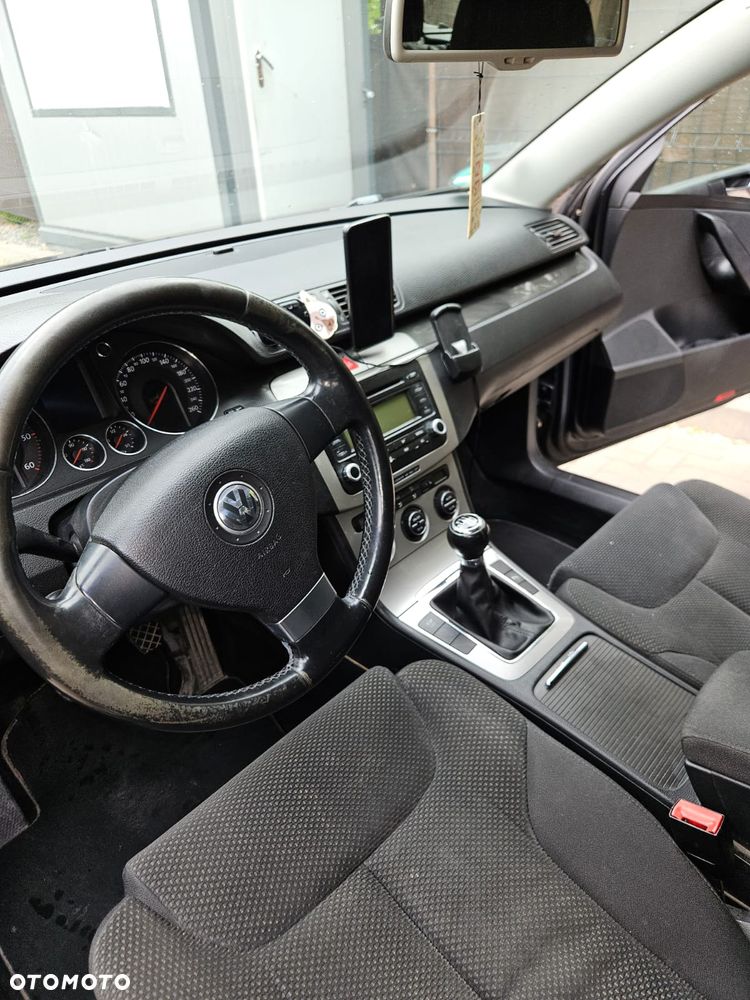 Volkswagen Passat 2.0 TDI 4Mot Highline - 19