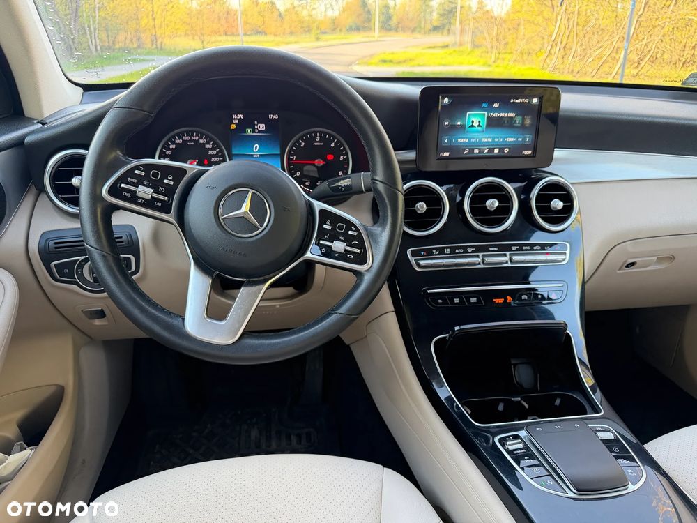 Mercedes-Benz GLC 220 d - 25
