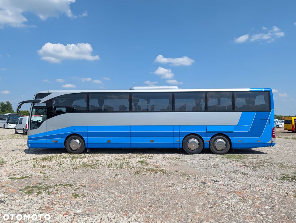 Mercedes-Benz Tourismo - 12