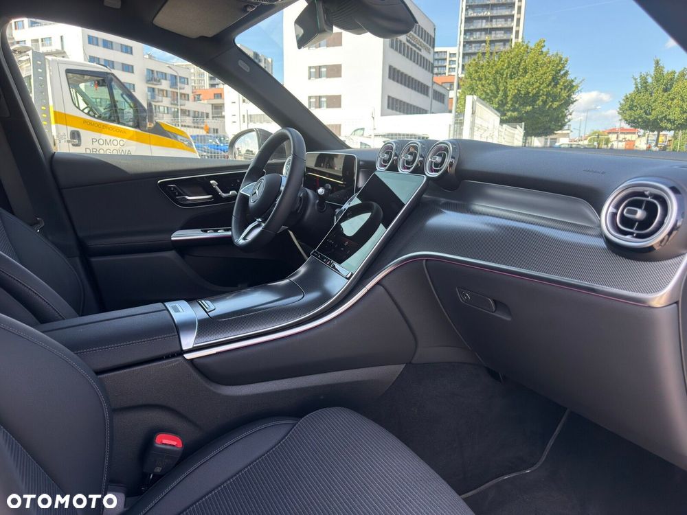 Mercedes-Benz GLC 200 d mHEV 4-Matic Avantgarde - 24