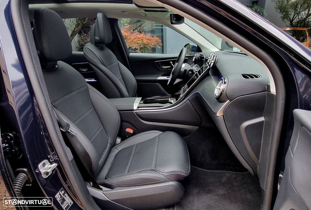 Mercedes-Benz GLC 300 e 4Matic - 25