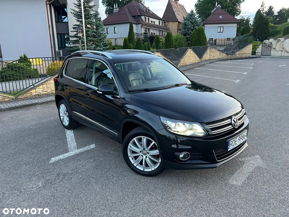 Volkswagen Tiguan 2.0 TDI DPF 4Motion BlueMotion Technology DSG Exclusive - 4