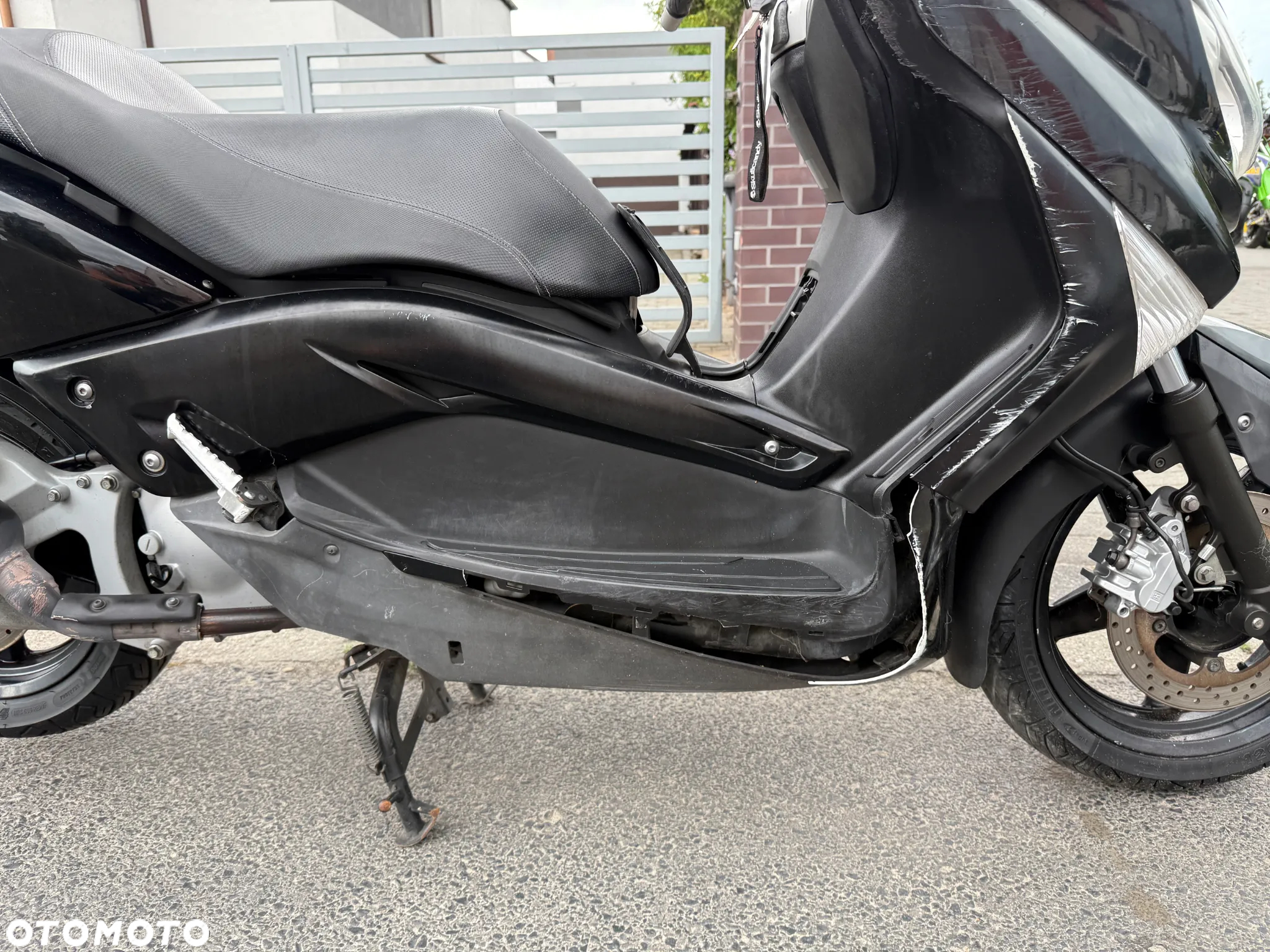 Yamaha X-max - 17