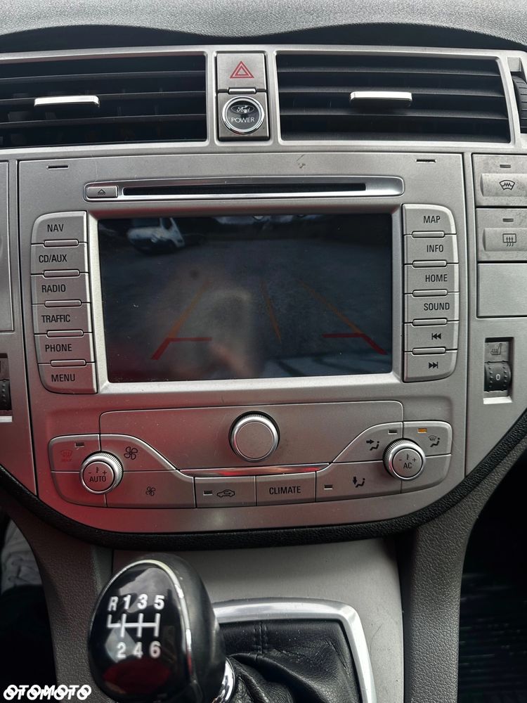 Ford Kuga 2.0 TDCi 2x4 Titanium - 20