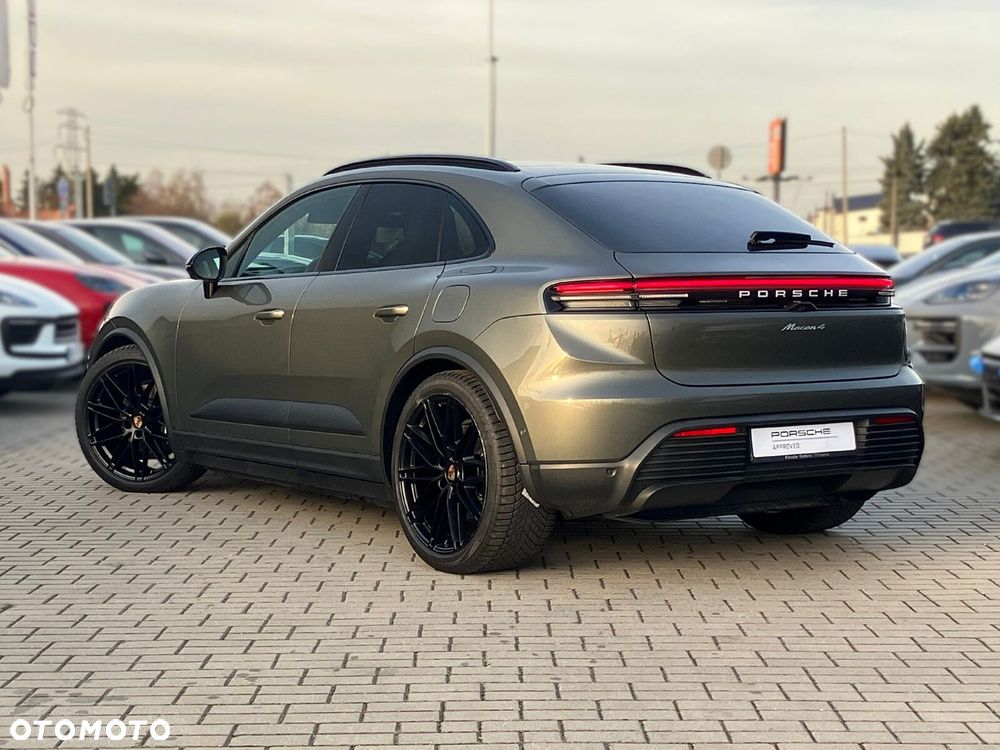Porsche Macan - 11