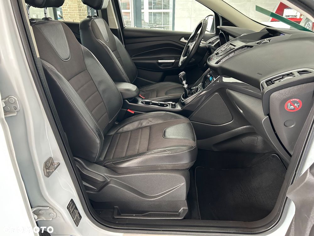 Ford Kuga 2.0 TDCi 2x4 SYNC - 30