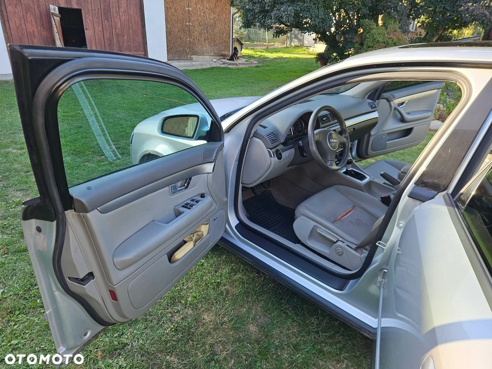 Audi A4 Avant - 14