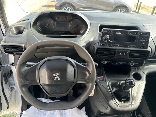 Peugeot PARTNER LONGA 3 LUGARES - 10