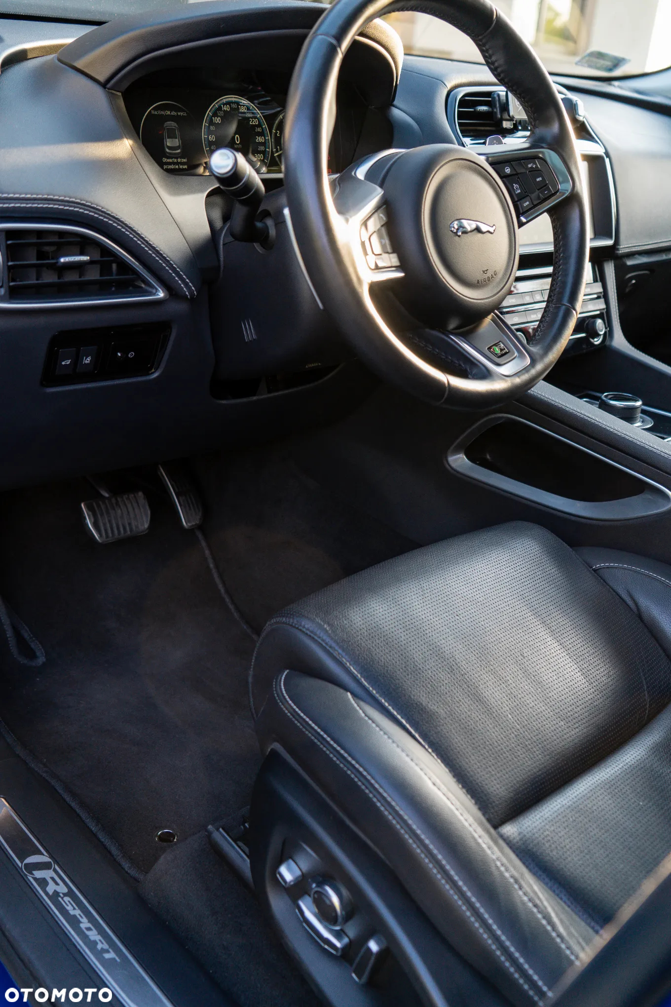 Jaguar F-Pace 2.0 i4P AWD R-Sport - 10