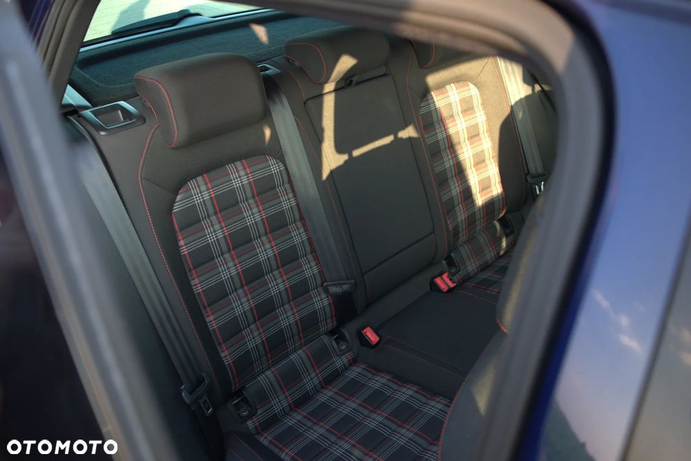 Volkswagen Golf GTI 2.0 TSI OPF Performance - 17
