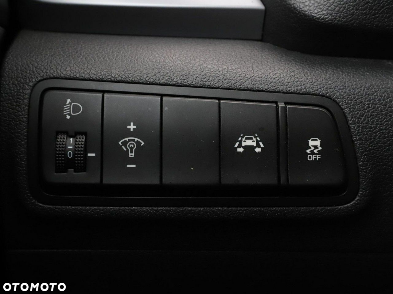 Hyundai Tucson 1.7 CRDI BlueDrive Style 2WD - 31