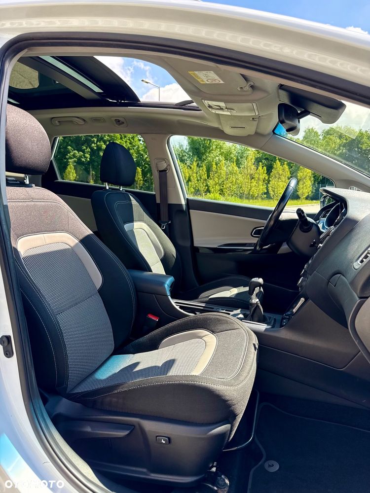 Kia Ceed 1.6 CRDi 128 Platinum Edition - 21