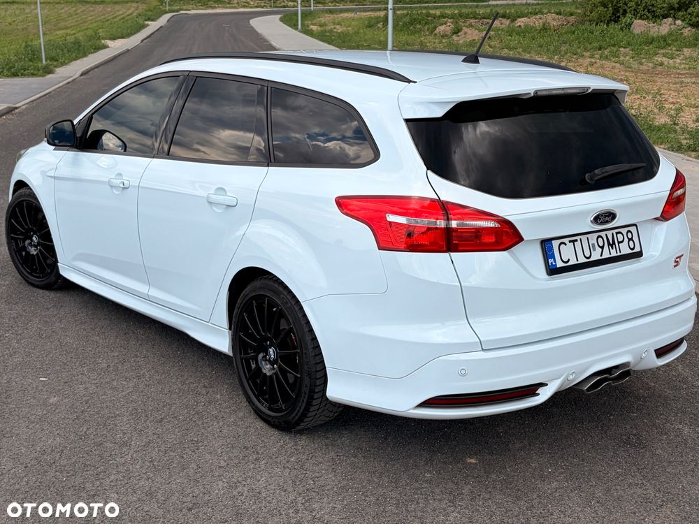 Ford Focus - 13