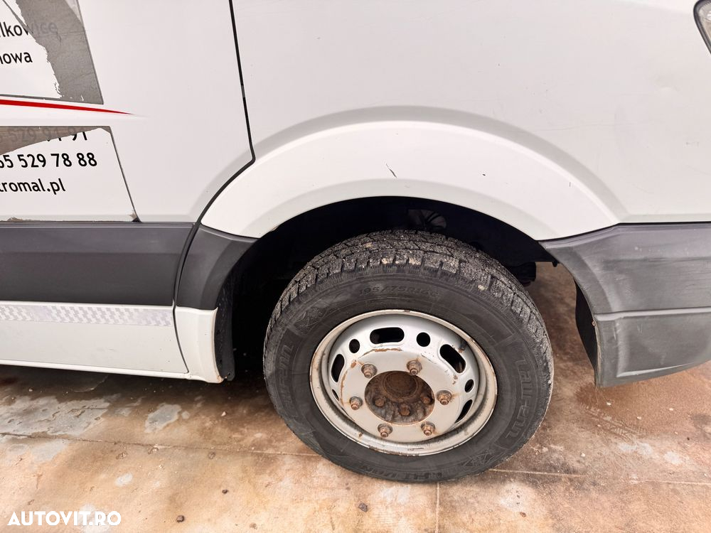 Mercedes-Benz Sprinter - 15