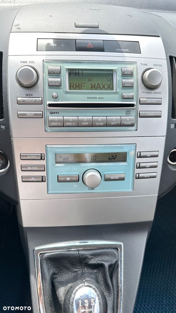 Toyota Corolla Verso 2.0 D-4D Prestige 7os - 14