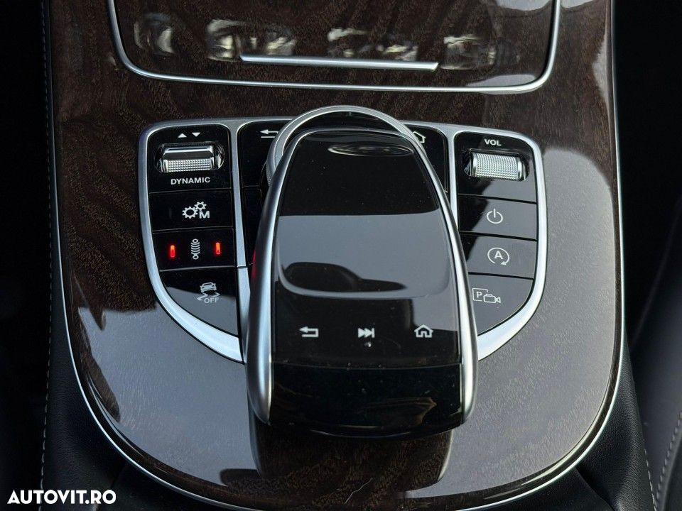 Mercedes-Benz CLS AMG 53 4MATIC Aut - 32