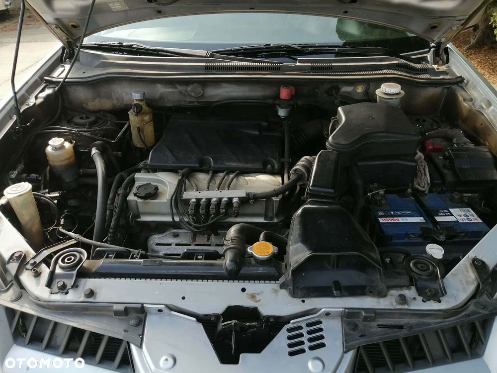 Mitsubishi Outlander - 7