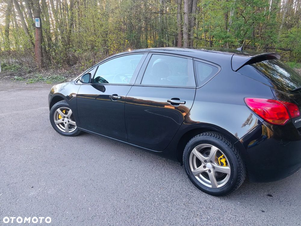 Opel Astra 1.4 ecoFLEX - 16
