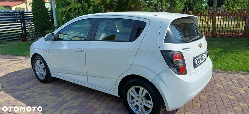 Chevrolet Aveo 1.4 LTZ - 17