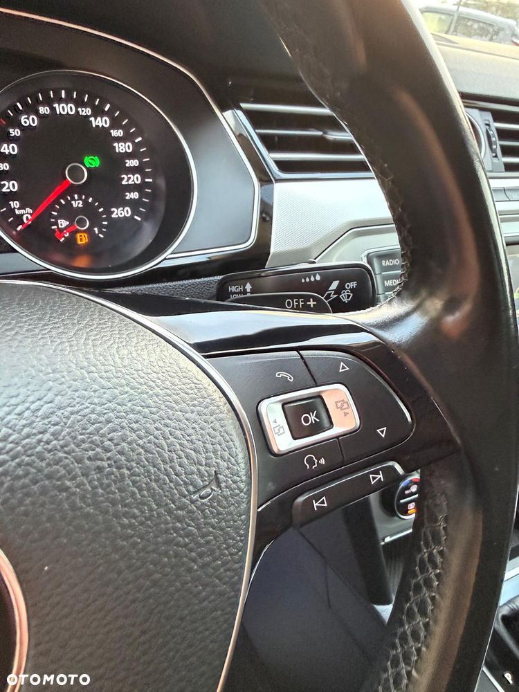 Volkswagen Passat 2.0 TDI (BlueMotion Technology) DSG Comfortline - 27
