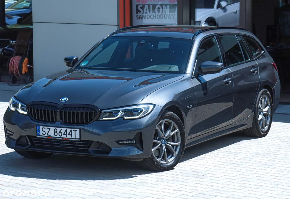 BMW Seria 3 330e Sport Line - 40