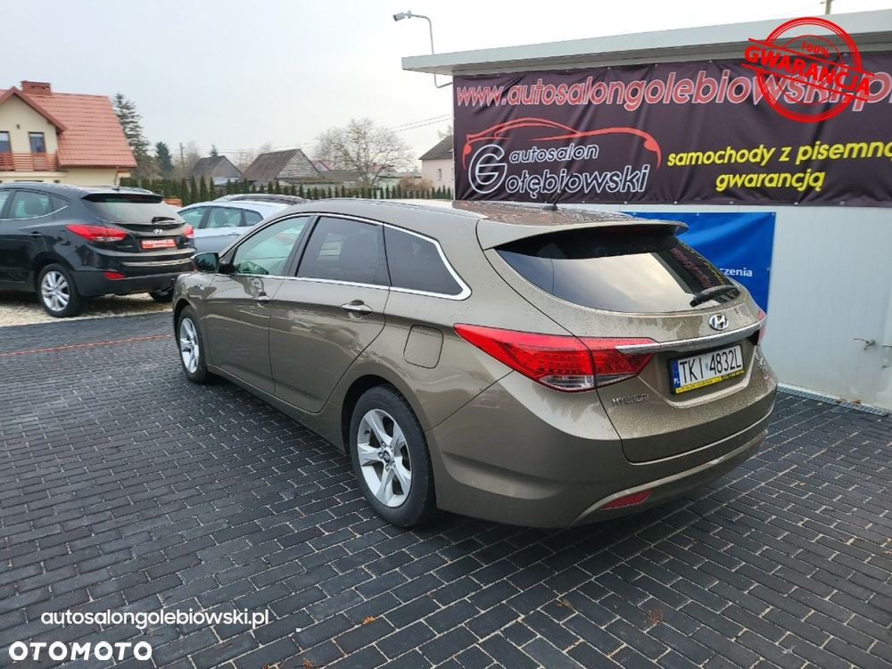 Hyundai i40 Kombi blue 1.6 Family+ - 6