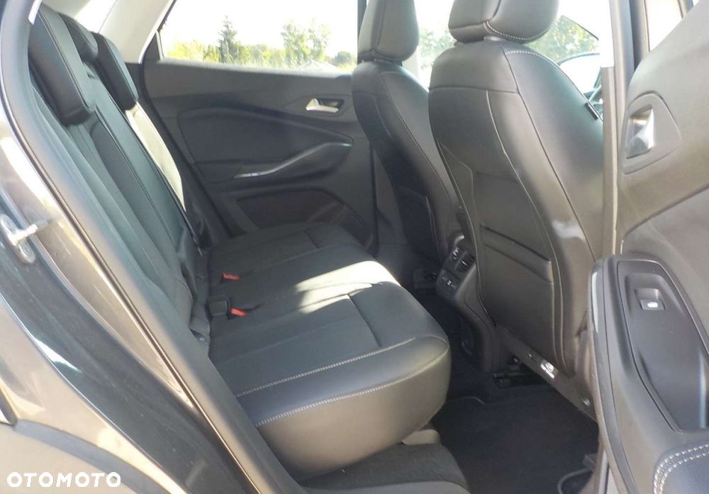Opel Crossland X - 19