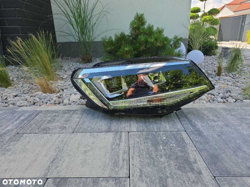 VW CADDY 2K1 LIFT Lampa prawa przód Kompletna Bi-Xenon Led 2K1941032B - 1