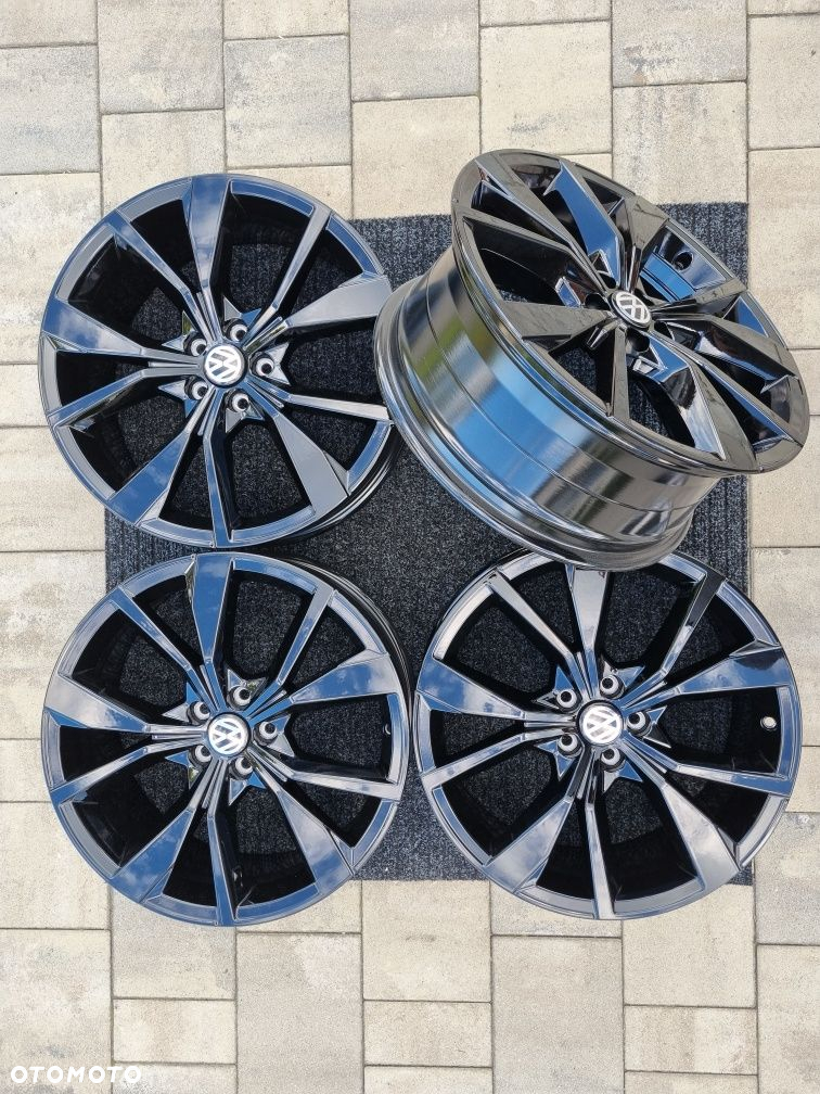 VW T-Cross Taigo 18 " Felgi aluminiowe 5x100 Czarny Połysk - 6