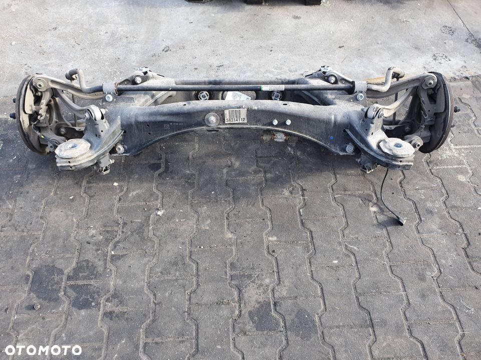 BELKA / SANKI TYŁ MERCEDES C W205 4MATIC 34314112 - 2