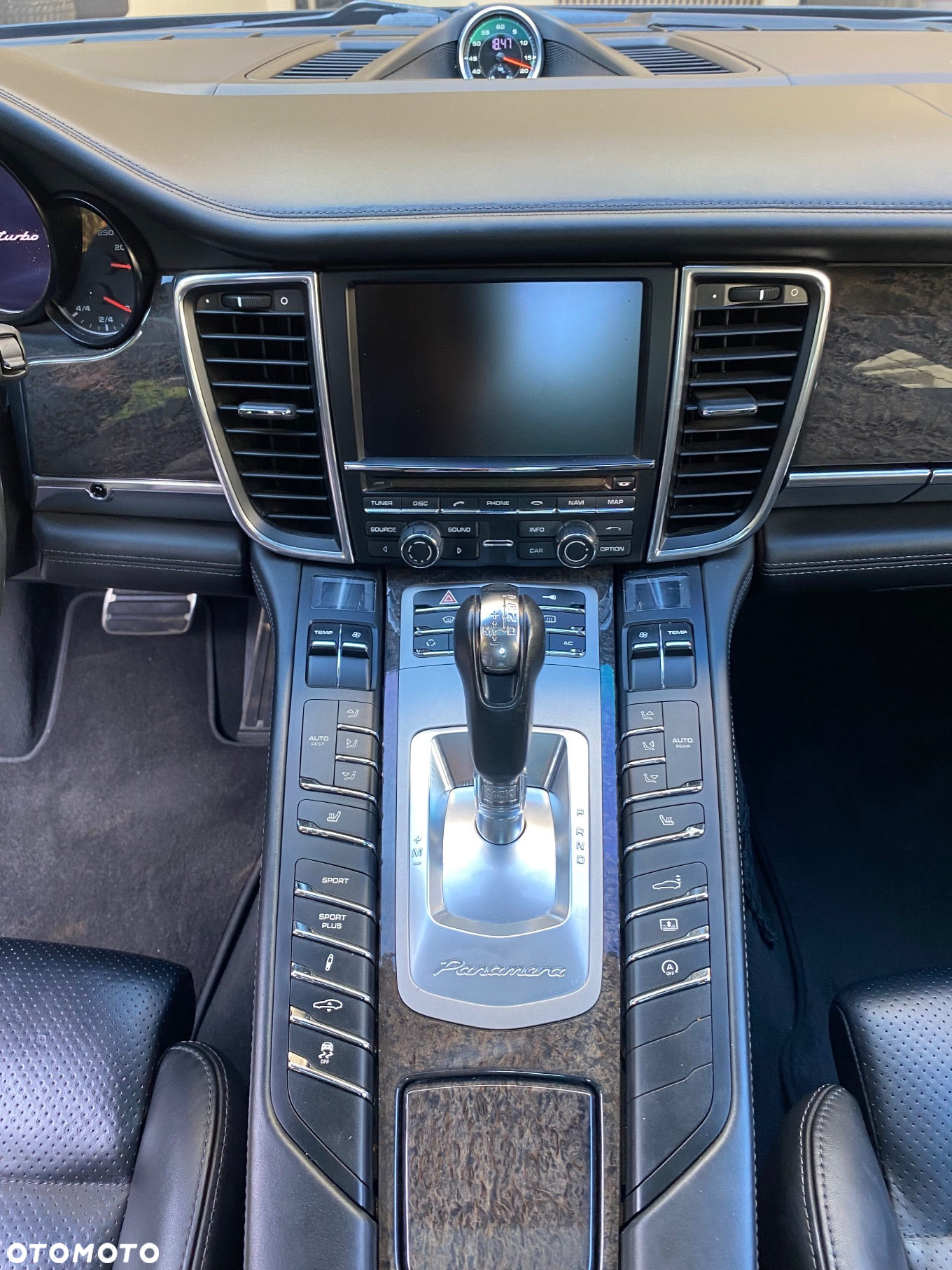Porsche Panamera Turbo PDK - 4