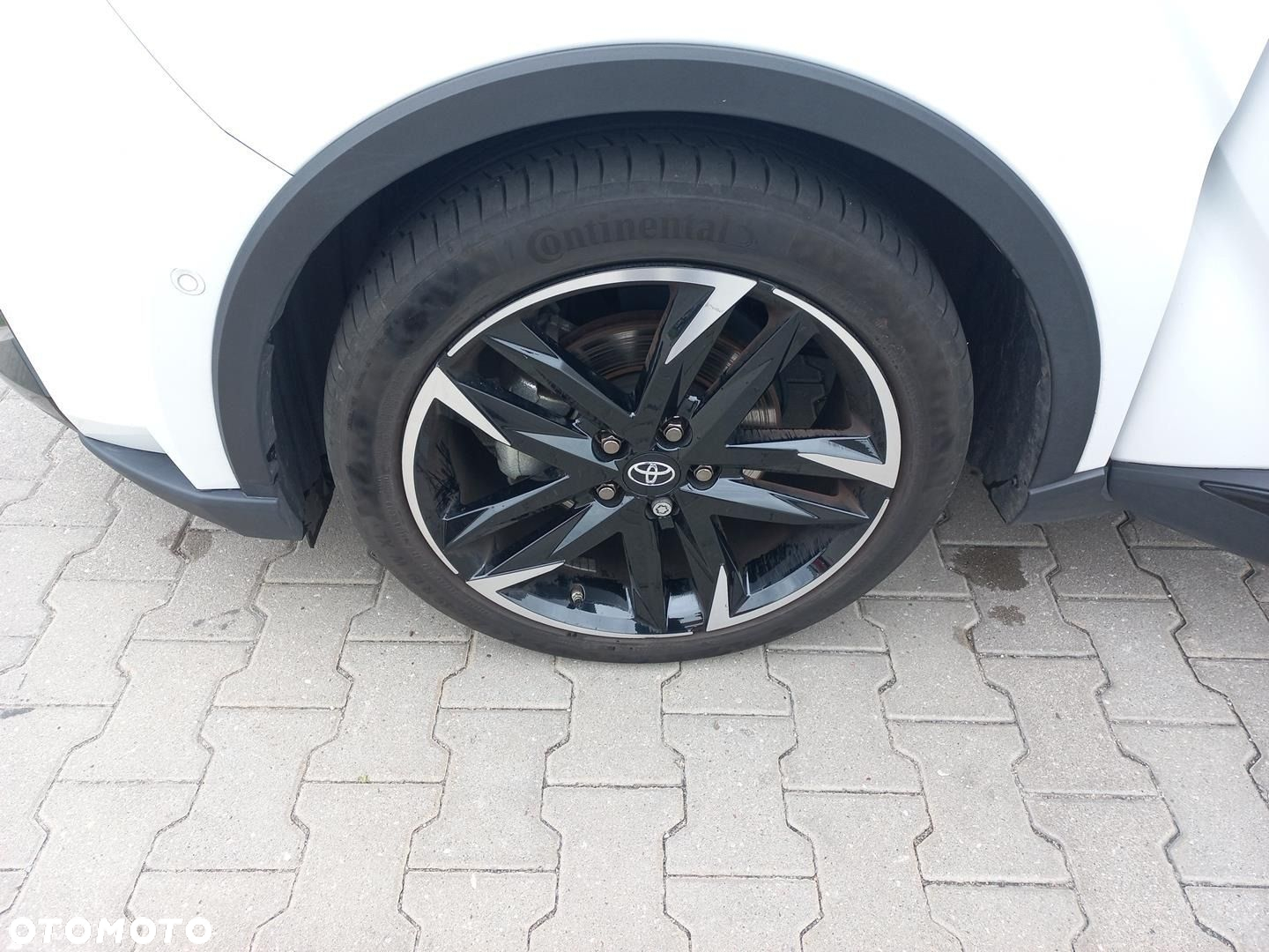Toyota C-HR 2.0 Hybrid GR Sport - 28