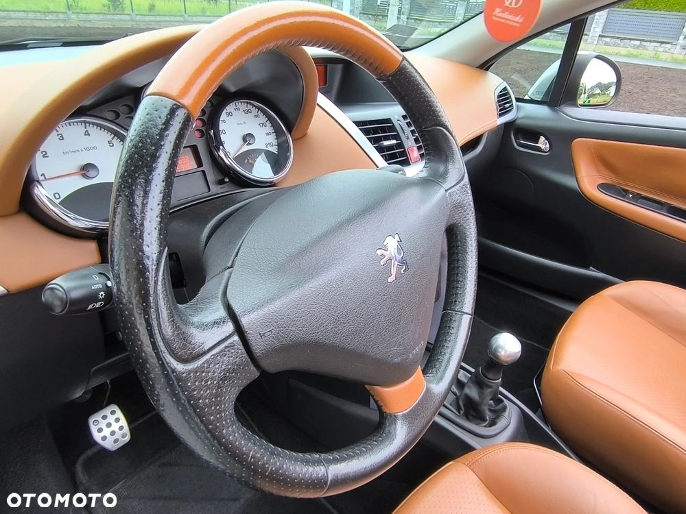 Peugeot 207 1.6 VTi Sporty - 25