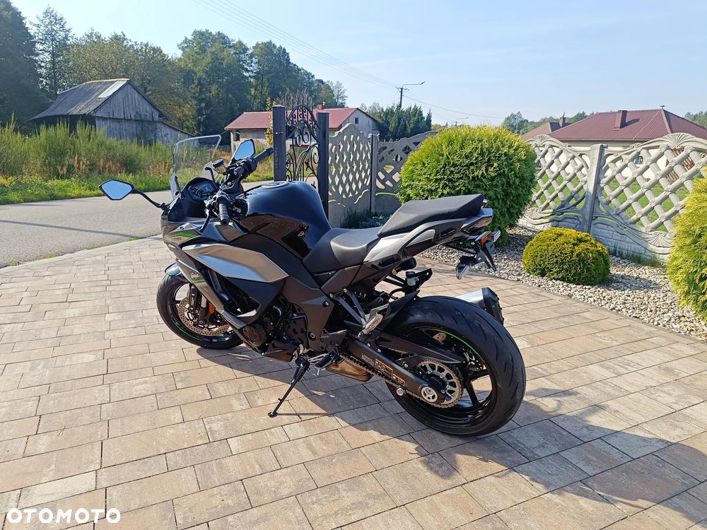 Kawasaki Ninja 1000 SX - 33