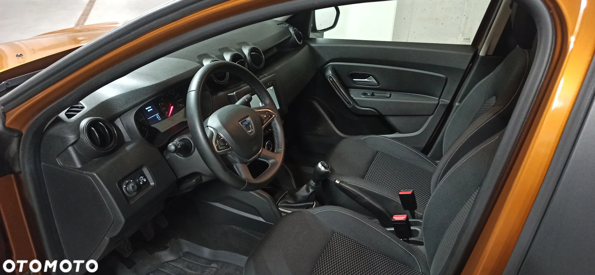 Dacia Duster 1.6 SCe Comfort - 26