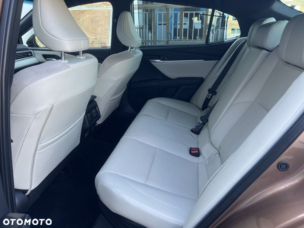 Toyota Camry - 14