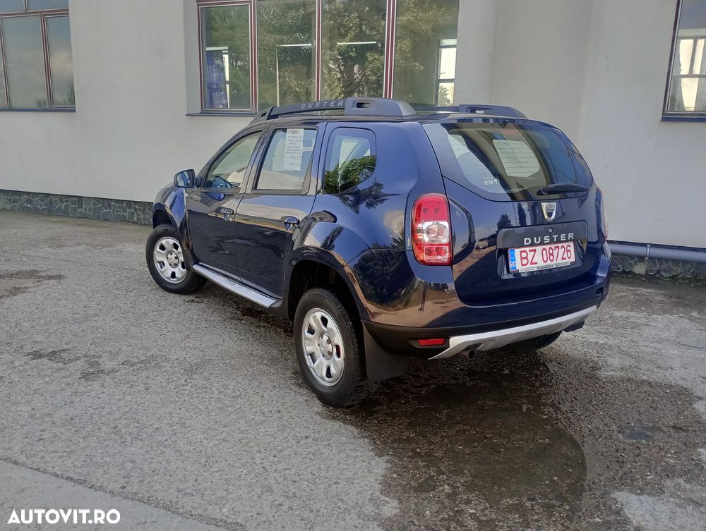 Dacia Duster SCe 115 4x2 Laureate - 4