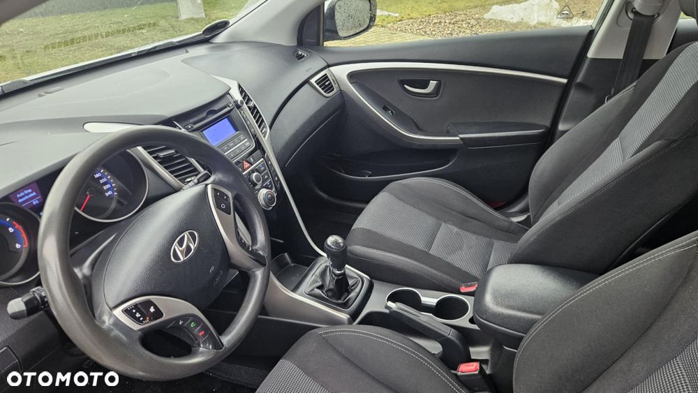 Hyundai i30 blue 1.6 CRDi Classic - 25