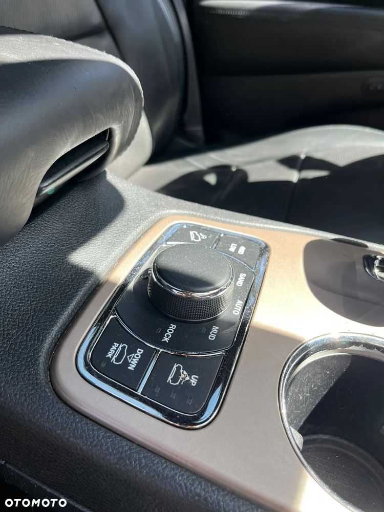 Jeep Grand Cherokee 5.7 V8 HEMI 4WD Automatik Summit - 24