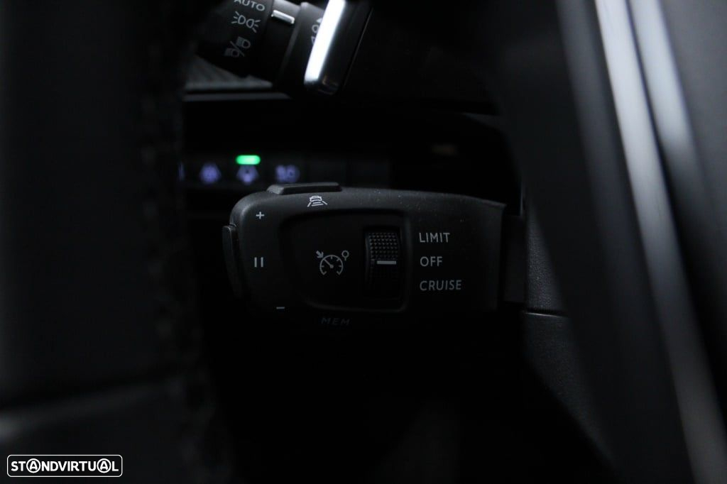 Peugeot 508 1.6 Hybrid Allure e-EAT8 - 26