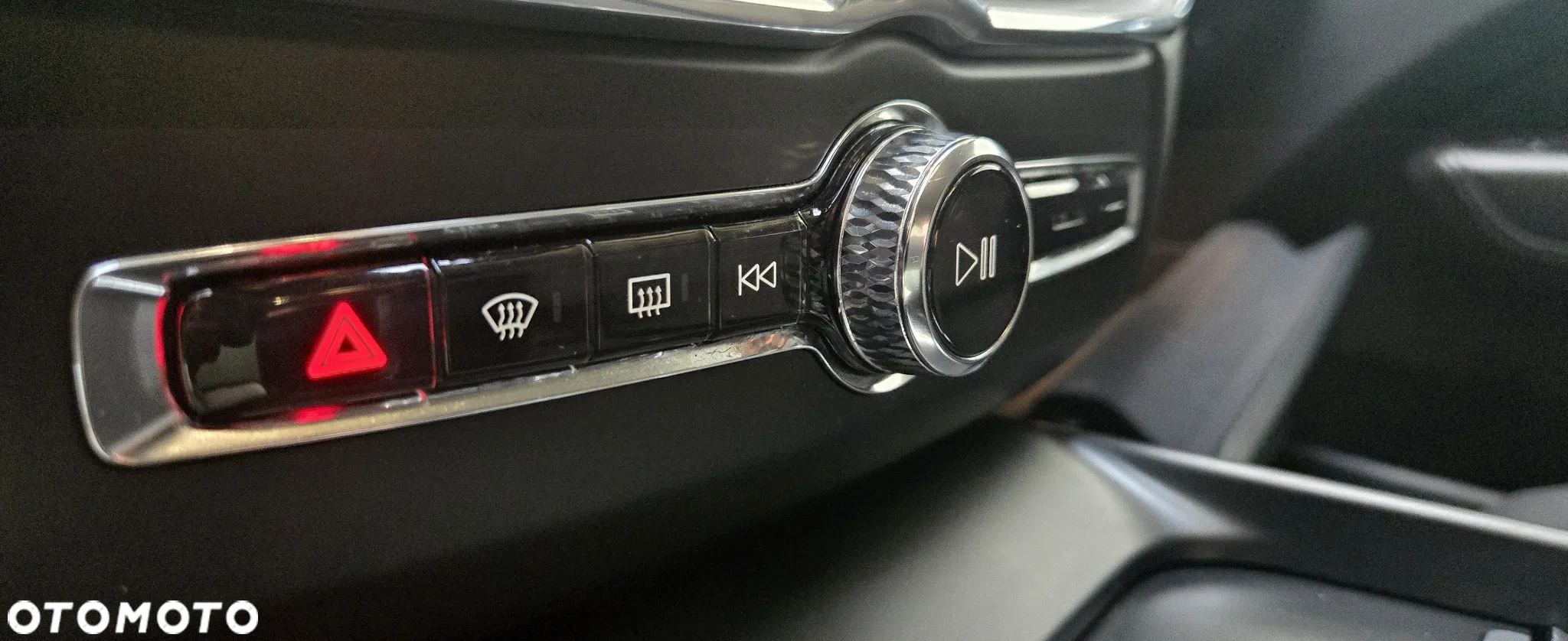 Volvo XC 60 B4 D Geartronic Momentum Pro - 27