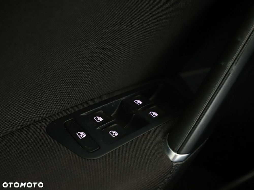 Volkswagen Golf 1.5 TSI ACT (BlueMotion Technology) DSG Comfortline - 34