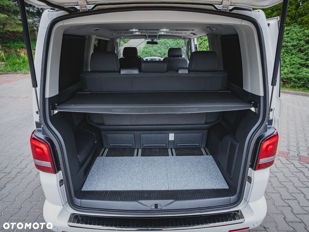Volkswagen Multivan - 8